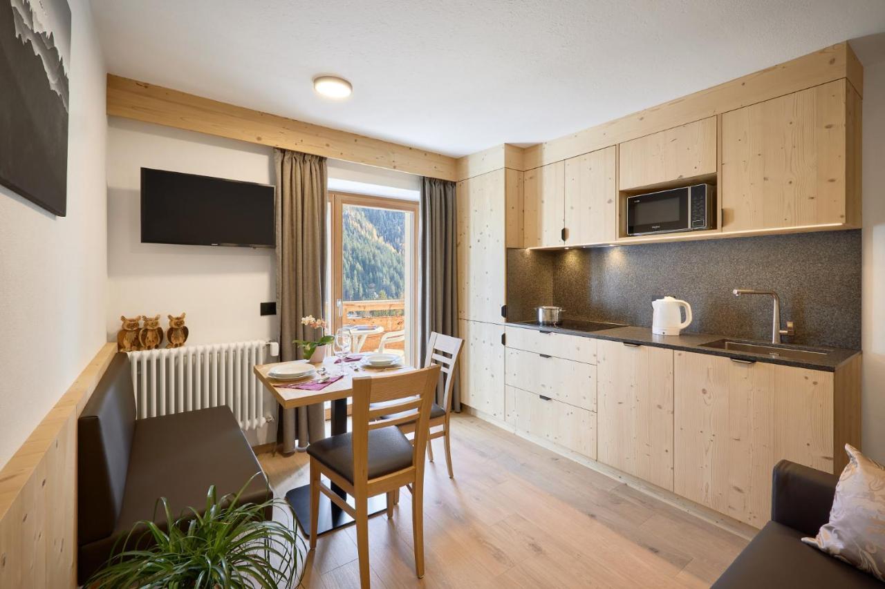 Ciasa Col Cuch Apartment La Villa  Bagian luar foto